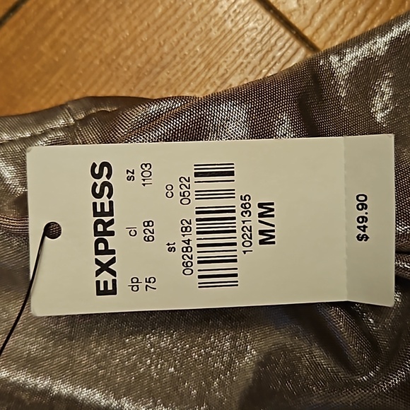 NWT slinky metallic Express halter tank - Picture 5 of 6